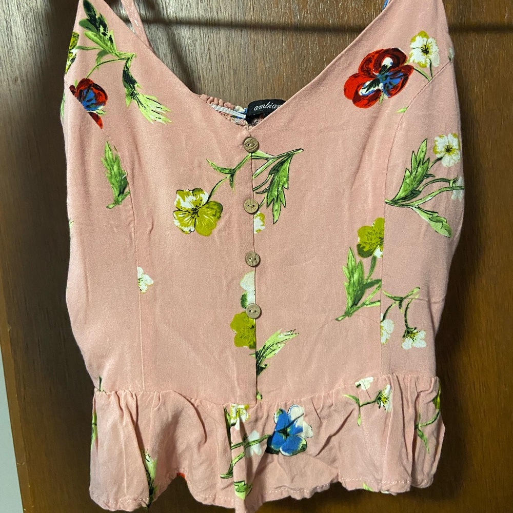 Bought online on fashion nova size small